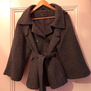 Only heather gray pea coat with 3/4 length wide sleeves. Great condition!